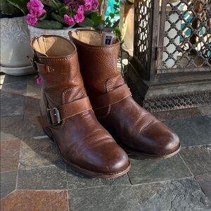Frye Harness brown Bootie 8